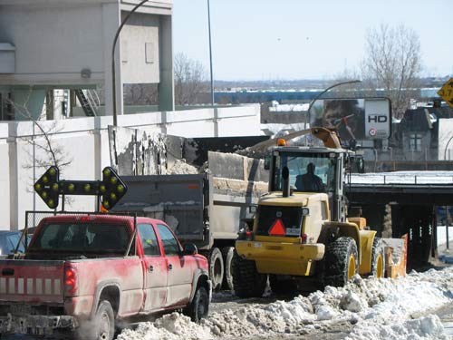 shoot_snow_in_truck.jpg